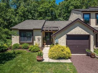 64 Five Crown Royal, Marlton, NJ 08053