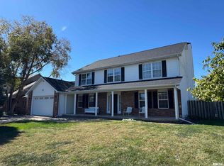 301 Keystone Dr, Chatham, IL 62629