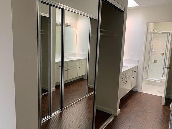 2nd image of 1932 Overland Ave #301
