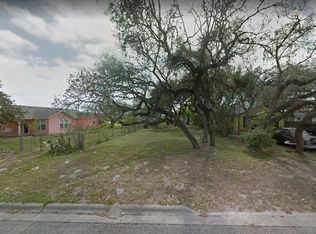 639 N Houston St, Aransas Pass, TX 78336