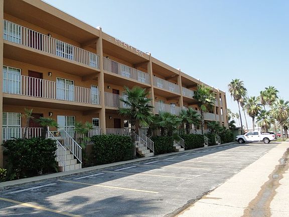 4th image of 115 E Amberjack St #216