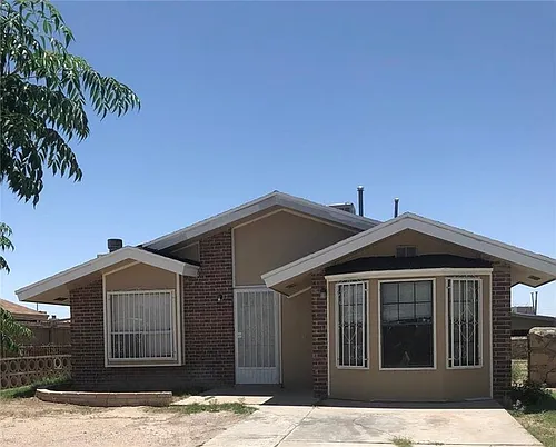 8420 Waterfall Dr Photo 1