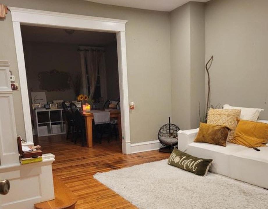 1st image of 4831 N Franklin St #2