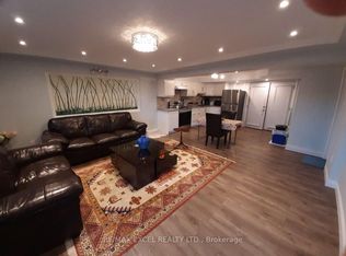 276 Degraaf Cres, Aurora, ON L4G 0X1