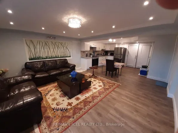 276 Degraaf Cres, Aurora, ON L4G 0X1