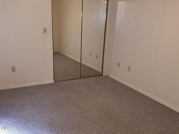 5th image of 1119 Country Club Dr #913