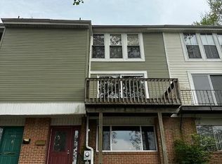 928 Summit Chase Dr, Reading, PA 19611