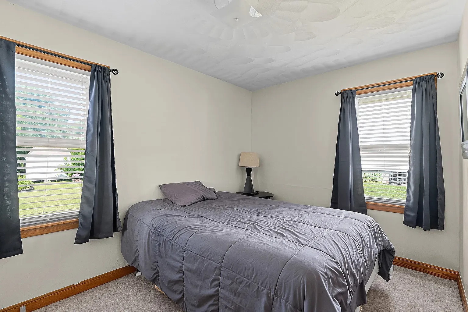 3 bed, 1710 sqft, $2,000 — Photo 4