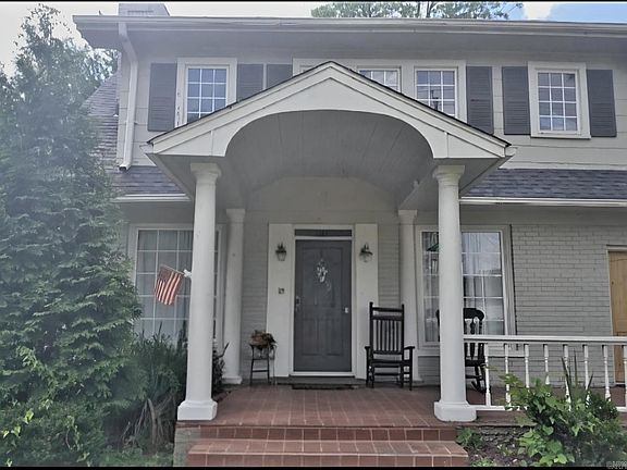 4th image of 411 W Pyburn St