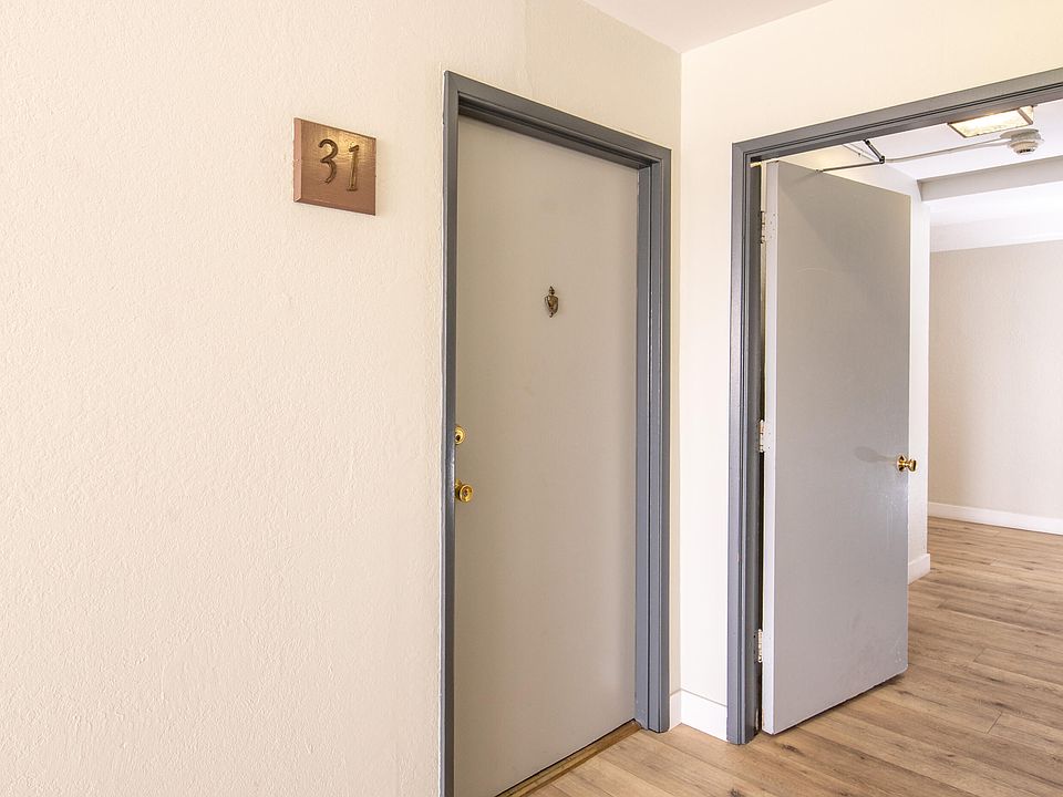 1st image of 1517 E Garfield Ave APT 31