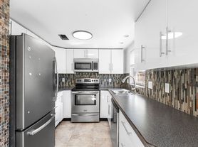 St Pete Apartment For Rent!!