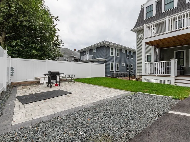 210 Adams St #3 — Photo 20