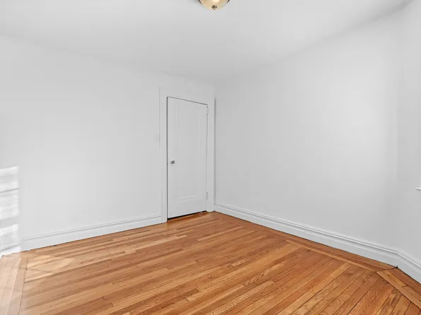 15 86th Street image 17 of 36