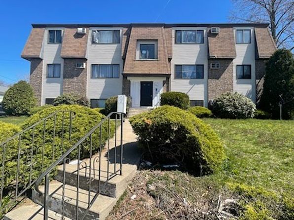 641 Manton Ave APT 2