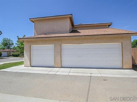 4th image of 1110 S Quince St