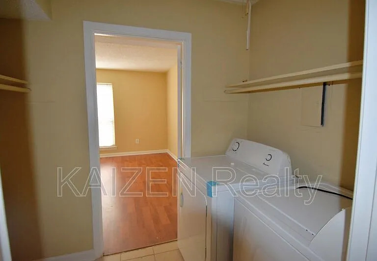 6747 Quail Hollow Ct #2 — Photo 9