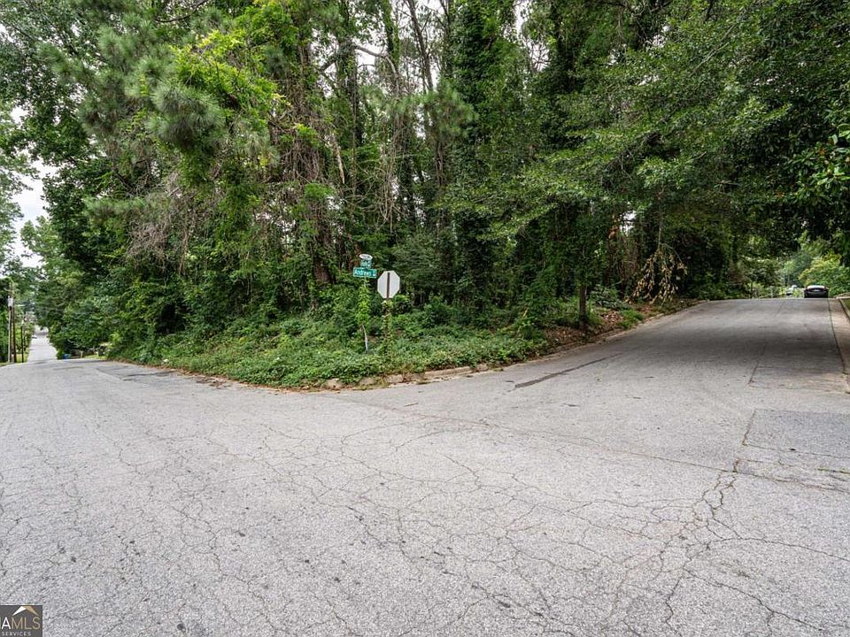 2nd image of 187 Holly Rd NW