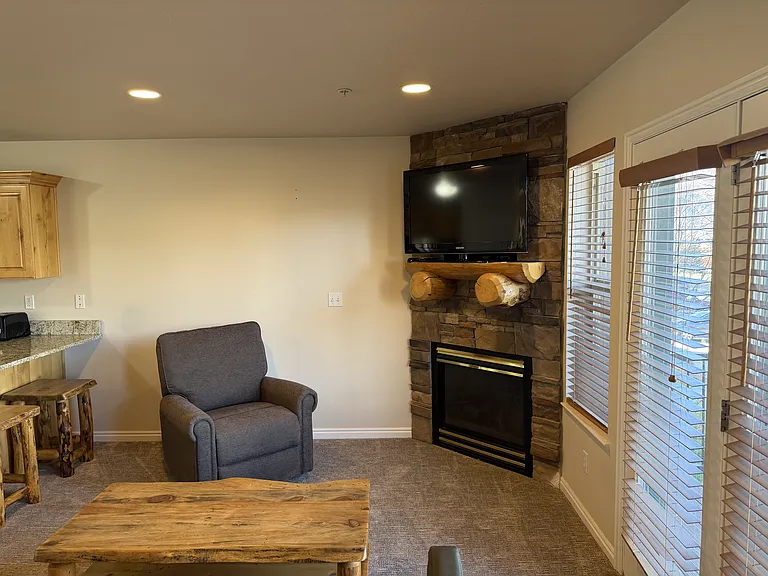 3612 N Huntsman Path #611 — Photo 6