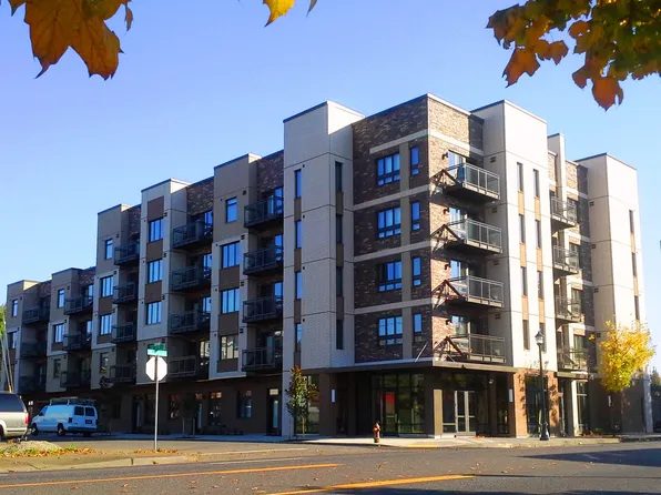 The Magnolia Apartments, 3250 NE Martin Luther King Jr Blvd #156, Portland, OR 97212