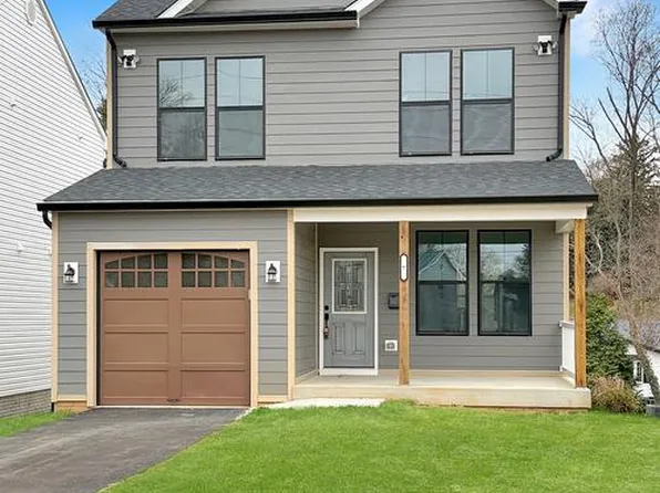 7 Onyx Ln, Charles Town, WV 25414