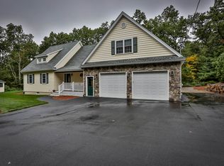 4 Dresden Ln, Billerica, MA 01821
