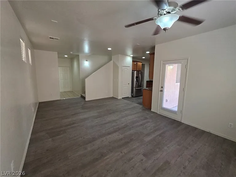7510 Perla Del Mar Ave — Photo 15