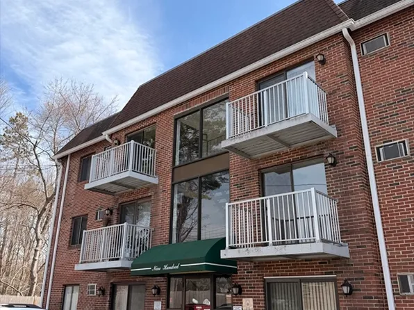1186 Worcester Rd Unit 921, Framingham, MA 01702