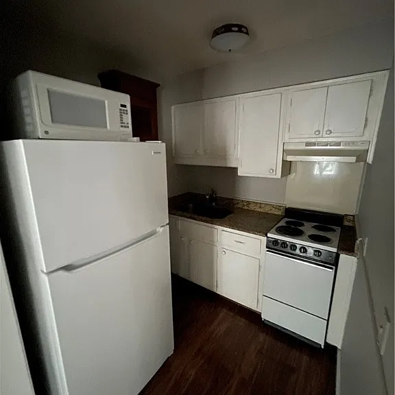112 Houston St #6 — Photo 4