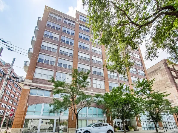 933 W Van Buren St APT 805, Chicago, IL 60607