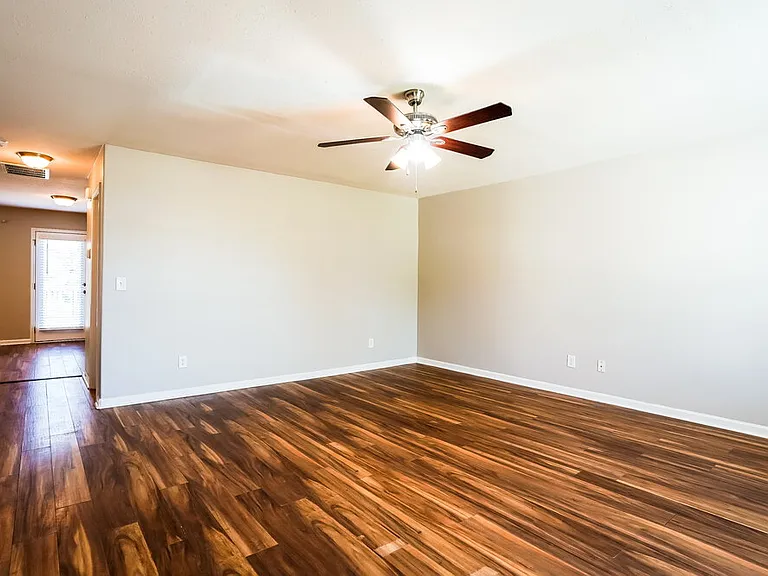 42 Nevada Ct — Photo 5
