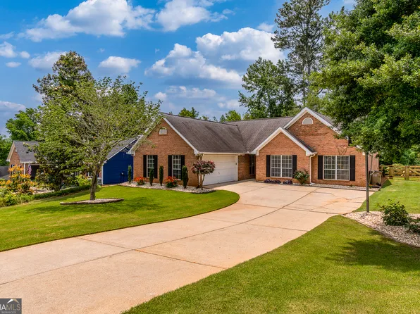 5917 Williamsport Dr, Flowery Branch, GA 30542