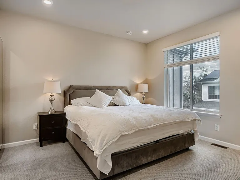 1909 S Poplar Ct — Photo 15
