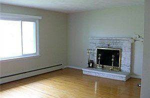 3rd image of 17 Landau Dr