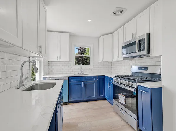 8505 108th St, Richmond Hill, NY 11418