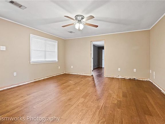 3rd image of 111 Lacroix Rd