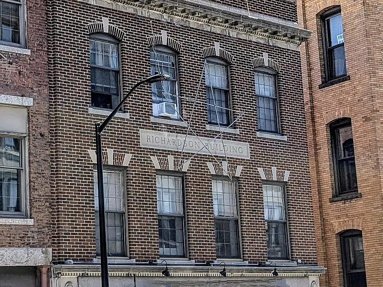83 W Main St — Photo 9