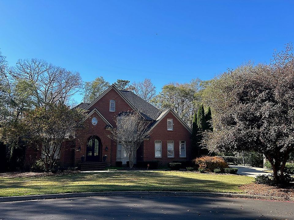 1st image of 114 Club Pointe Dr