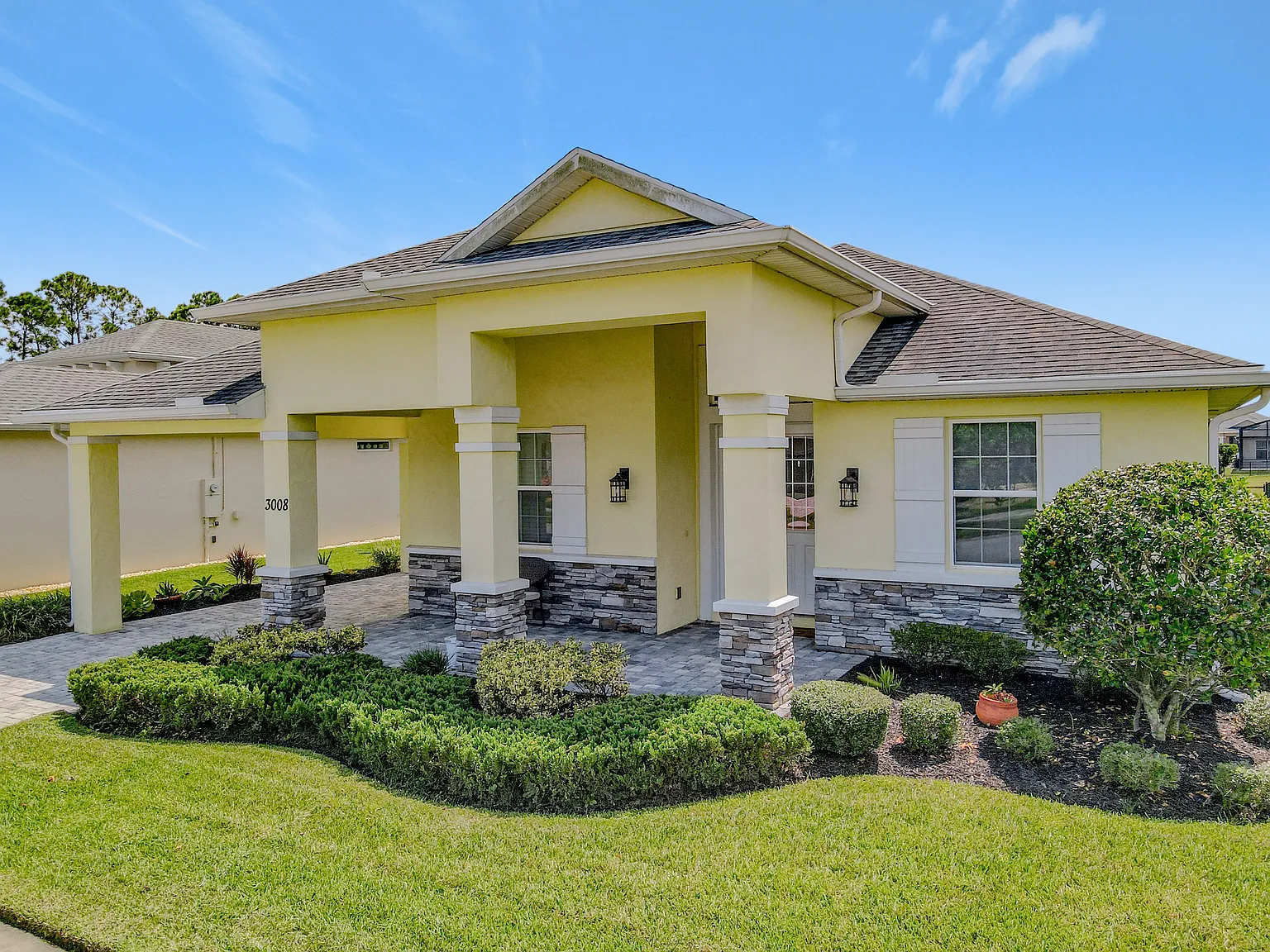 3 bed, 2.5 bath, 2388 sqft, $3,500 — Photo 1