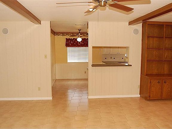 5th image of 3606 Plum Hollow Dr