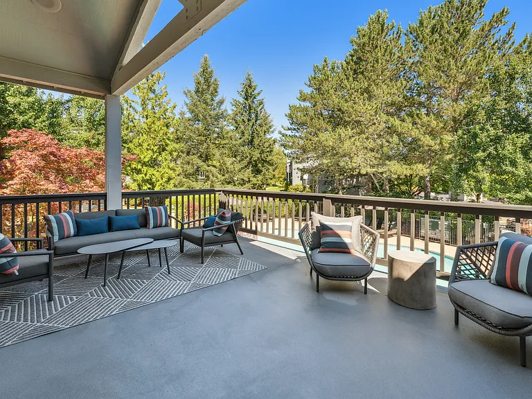 Madison Sammamish — Photo 30