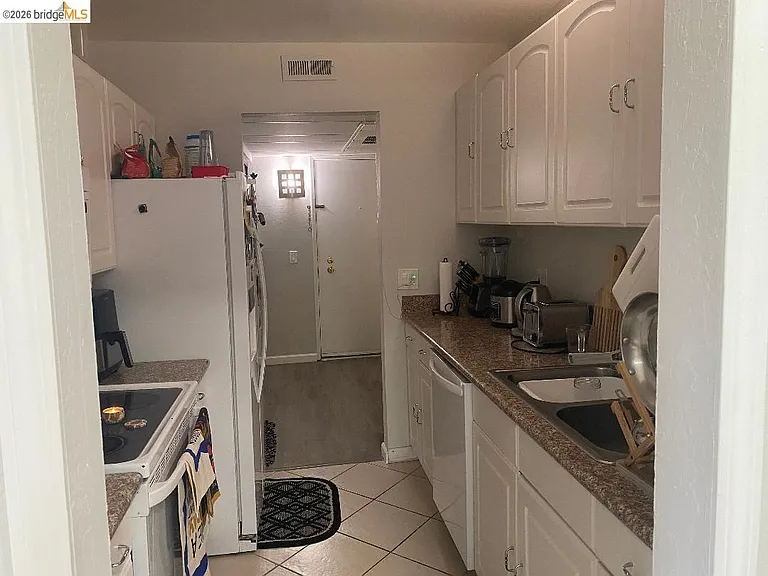 360 N Civic Dr #411 — Photo 6