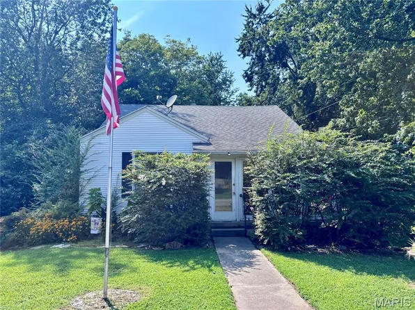 311 Winchester St S, Benton, MO 63736