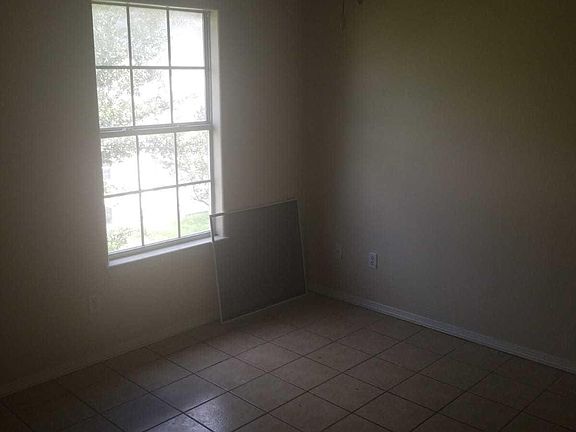 4th image of 826 S Mississippi St