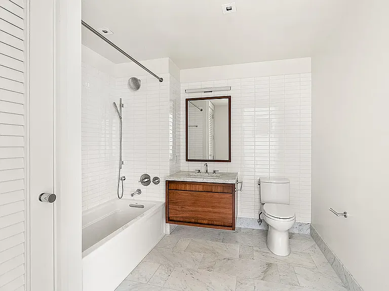 550 Vanderbilt Ave #702 — Photo 6
