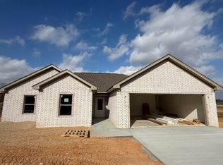 1125 Duke Dr, Bauxite, AR 72011