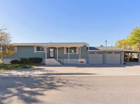 1875 Degeest Dr, Rapid City, SD 57703