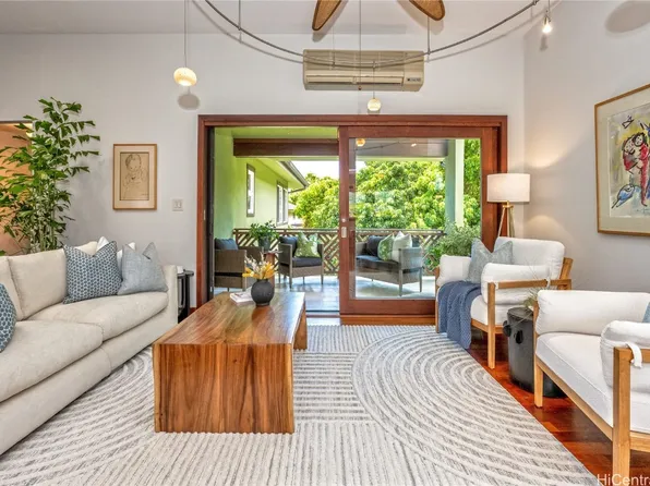 2956 Kaloaluiki St APT D, Honolulu, HI 96822
