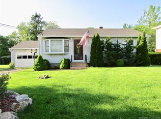 5 Allen Ct, East Haven, CT 06512