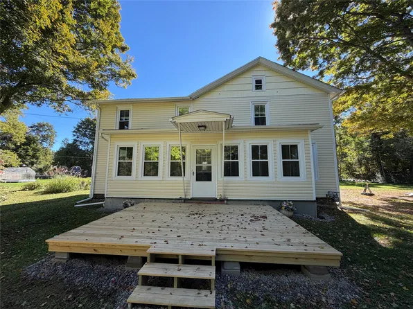 10021 Maple Ave, Girard, PA 16417