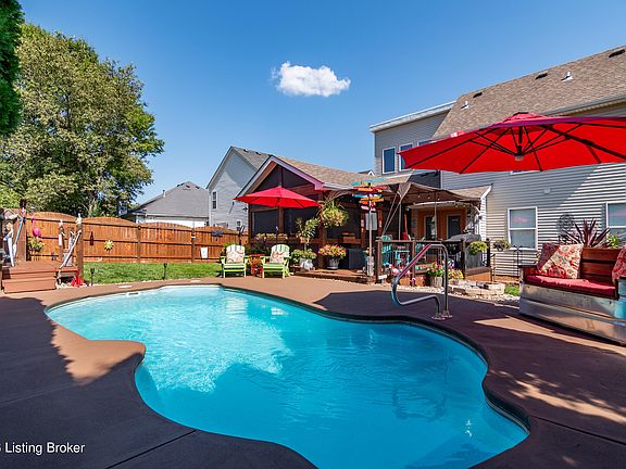 2nd image of 5114 Silverton Ln
